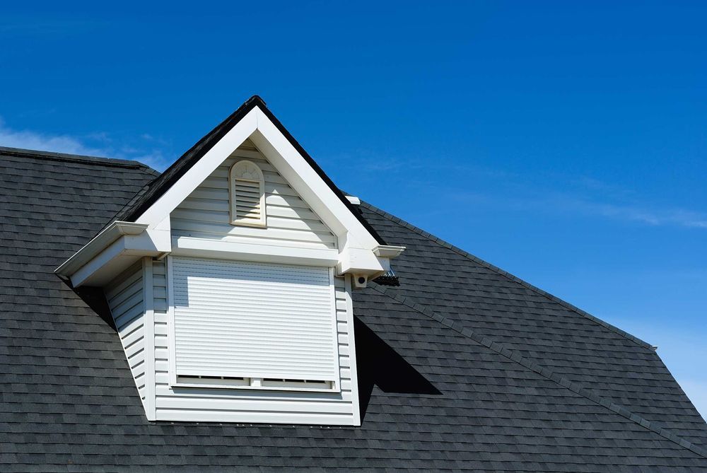 Sun beating down on asphalt shingles in Arkansas Sun beating down on asphalt shingles in Arkansas