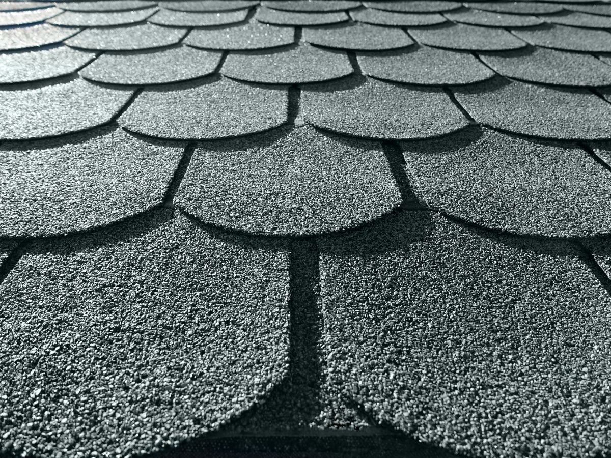 Close-up view of a layered architectural shingles roof