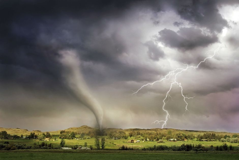 Infographic: Central Arkansas annual tornado frequency, peak month, and intensity breakdown by EF scale